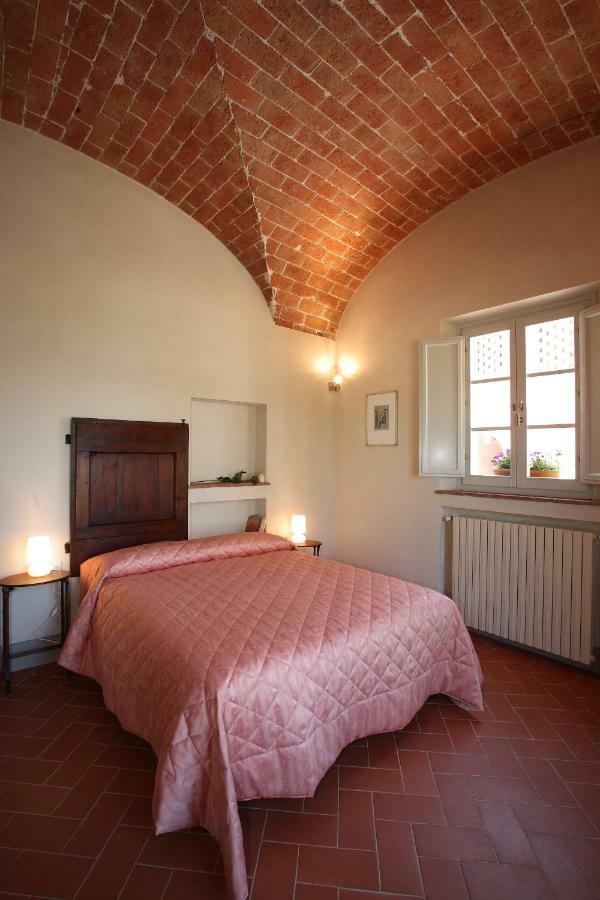Agriturismo Podere La Casa 팔라야 외부 사진